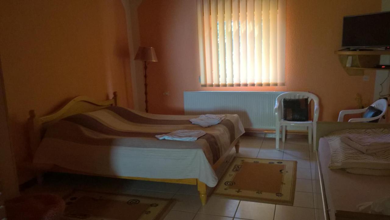 Sobe Rooms Szobak Zimmer Kis Palic Ngoại thất bức ảnh